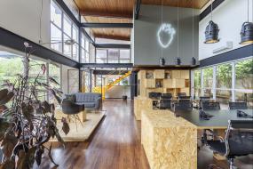 互联网公司办公室装潢图片