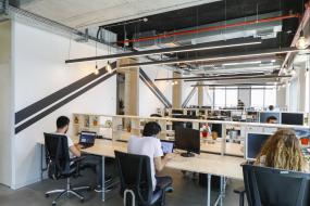 互联网公司办公室室内装饰设计图片大全