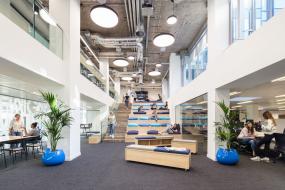 互联网公司办公室装饰设计图