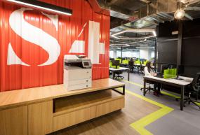 金融公司办公室装饰设计室内效果图