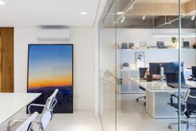 高端金融公司办公室装修效果图