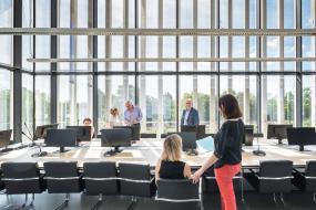 2018最新电影公司办公室室内设计图片赏析