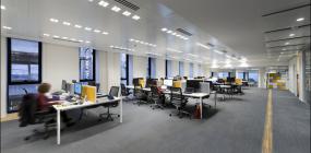 金融公司办公室最新室内装饰图片