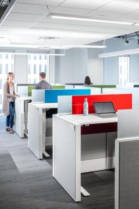 金融公司办公室装修装潢效果图