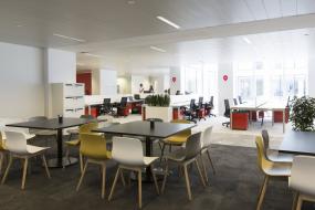 服装公司办公室室内装修效果图