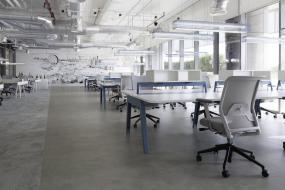 服装公司办公室装饰室内设计图片