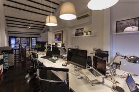 最新服装公司办公室装修设计效果图