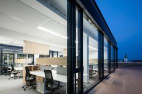 最新保险公司办公室设计装饰效果图片