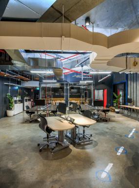 专业保险公司办公室装修设计图片