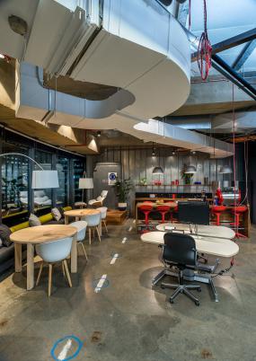 保险公司办公室设计室内装饰效果图