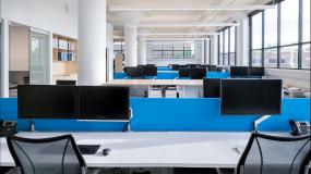 专业服装公司办公室室内装修整体效果图大全