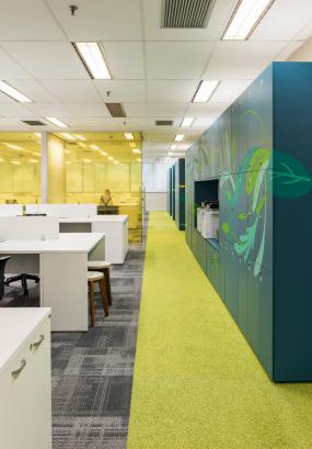 工业风格办公室办公室装修实景图片