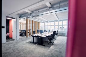 最新工业风格办公室办公室装饰效果图