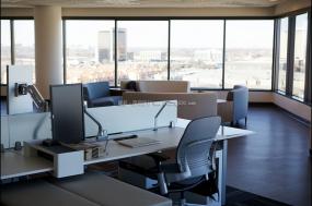 开放式办公室装潢效果图片