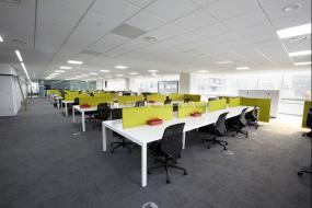 开放式办公室最新室内装饰设计效果图片大全