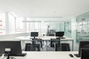 开放式办公室装饰图片