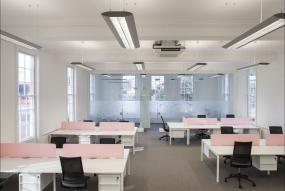 2018简单办公室装修效果图