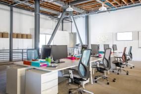 最新个性办公室装修设计图片