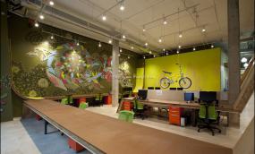 最新简单办公室装饰实景图