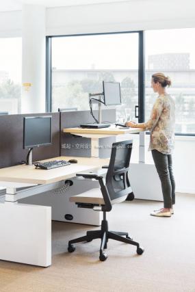 最新个性办公室室内装饰设计图片