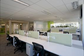 个性办公室装饰设计图