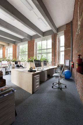 高档办公室设计室内装修效果图