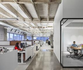 创意风格办公室室内装修设计效果图