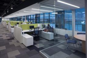 创意办公室精装修设计图片