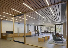 现代办公室前台装修实景图图片大全