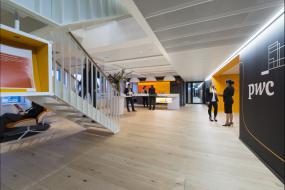 现代办公室前台设计装修图片