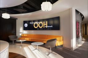 最新设计公司前台装饰设计图