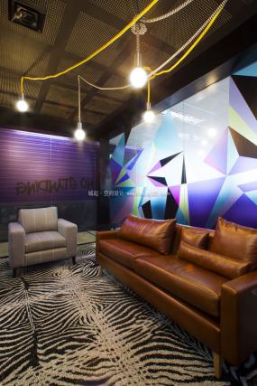 设计公司玻璃隔断图片装修