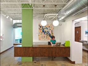 游戏公司前台装潢效果图