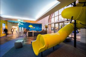 科技公司前台设计装饰效果图片