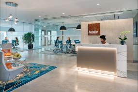 咨询顾问公司前台咨询顾问装潢图片