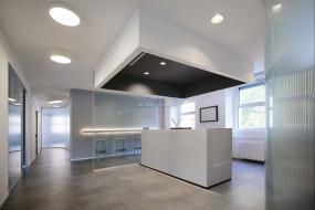 互联网公司前台装饰设计效果图片