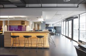 最新互联网公司前台设计装饰效果图片