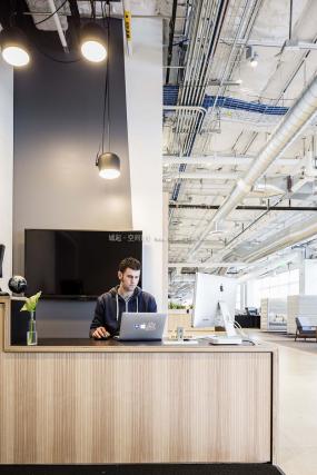 高档广告公司前台装修效果图