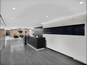 投资公司前台装饰图片