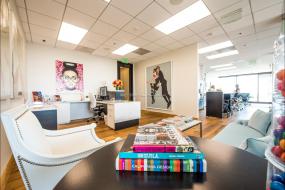 投资公司前台图片装修效果图