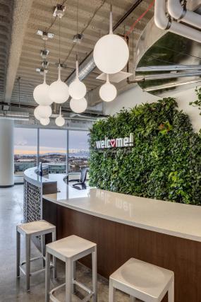 最新投资公司前台装饰效果图