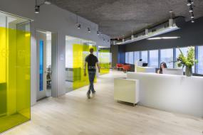 最新投资公司前台效果图