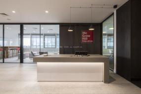 电子科技公司前台设计装饰图片