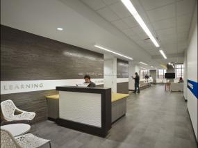 工业公司前台装饰设计效果图