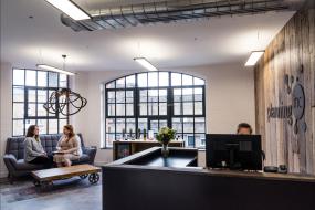 高档房地产公司前台装修效果图大全