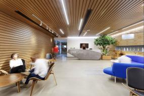 房地产公司前台装潢设计图片