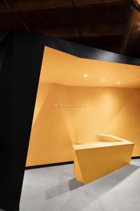 房地产公司前台装饰设计效果图