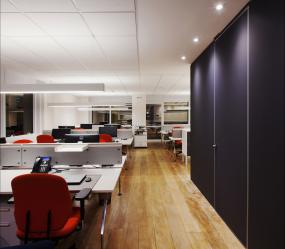 金融公司吊顶装饰设计图