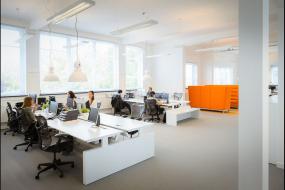 广告公司吊顶装修效果图