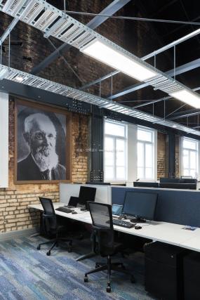 互联网公司吊顶装修设计效果图